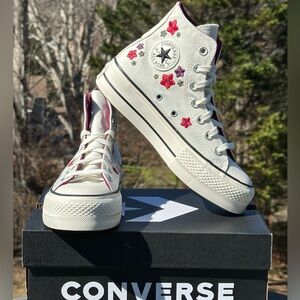 Converse Chuck Taylor Platform White Red Casual Sneaker Womens 6.5 | GS 5Y NEW